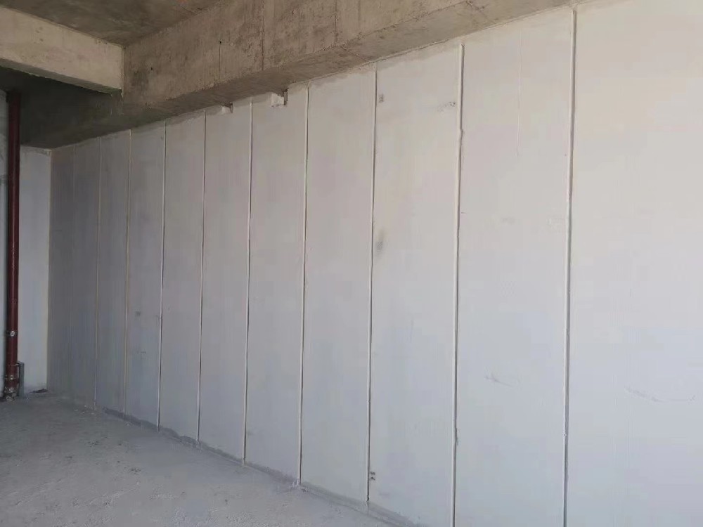 輕質(zhì)隔墻板會開裂嗎？